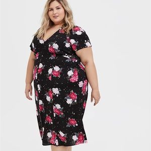 Torrid NWOT 5x BLACK FLORAL CHALLIS BUTTON MIDI DRESS